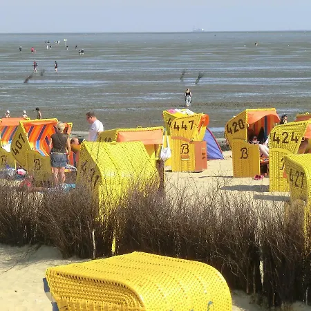 Haus Essen Апартаменты *